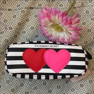 Victoria’s Secret Makeup Bag ❤️💗